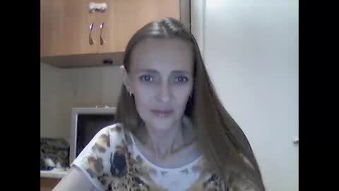 Snapshot of youur_light chatting on 23, 11, 2025 Youur light online show from 23, 11, 2025