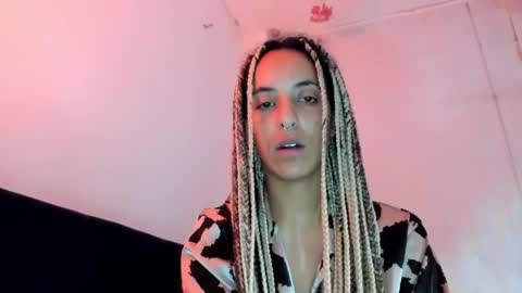 Snapshot of youwishtobeme chatting on 3, 2, 2025 elizabeth ju online show from 3, 2, 2025