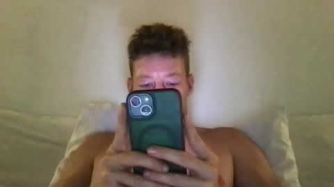 Snapshot of yoyoyo1221 chatting on 22, 11, 2025 yoyoyo1221 online show from 22, 11, 2025