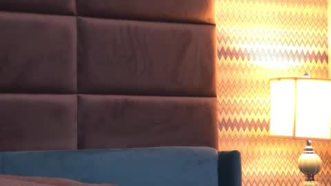 Snapshot of yssabelfox chatting on 7, 10, 2025 Foxie online show from 7, 10, 2025