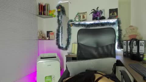 Snapshot of yukiodavis chatting on 6, 12, 2024 Yukio Davis online show from 6, 12, 2024