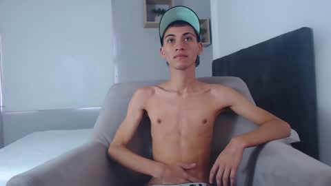 Snapshot of yulian_vasquez chatting on 17, 2, 2025 yulian_vasquez online show from 17, 2, 2025
