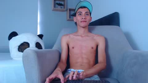 Snapshot of yulian_vasquez chatting on 20, 2, 2025 yulian_vasquez online show from 20, 2, 2025