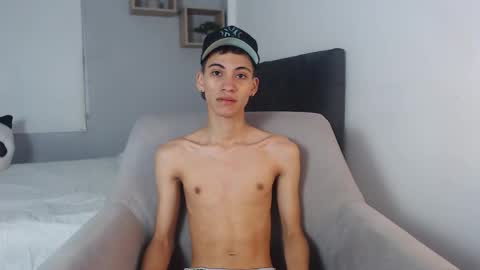 Snapshot of yulian_vasquez chatting on 9, 3, 2025 yulian_vasquez online show from 9, 3, 2025