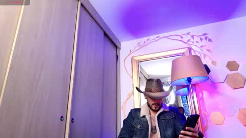 yulian 2811 online show from 28, 2, 2025