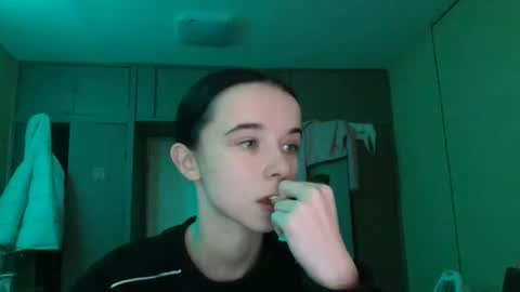 Snapshot of yuliastar chatting on 24, 11, 2025 Yuliia online show from 24, 11, 2025