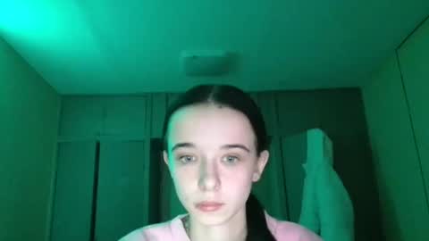 Snapshot of yuliastar chatting on 4, 12, 2025 Yuliia online show from 4, 12, 2025