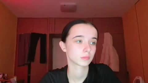 Snapshot of yuliastar chatting on 18, 12, 2025 Yuliia online show from 18, 12, 2025