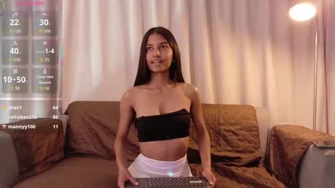 yuliethpetite online show from 25, 10, 2025