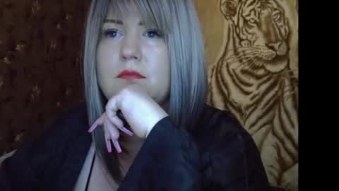 Snapshot of yuliiared chatting on 17, 12, 2025 yuliiared online show from 17, 12, 2025