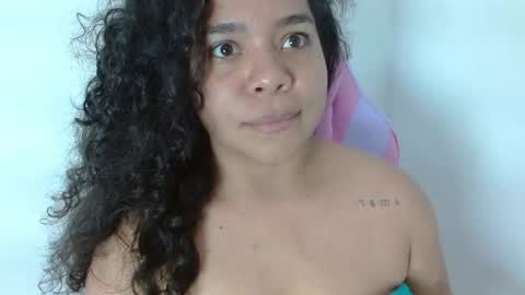 Yuli and SaraIndependent model online show from 18, 1, 2025