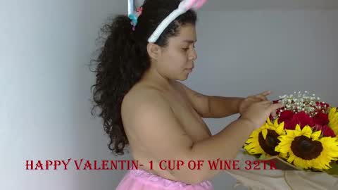 Yuli and SaraIndependent model online show from 15, 2, 2025