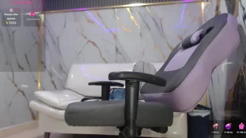 Snowflake online show from 21, 12, 2025