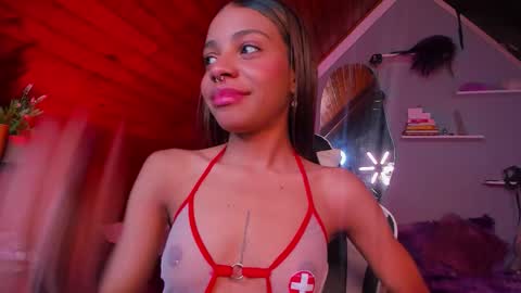 Snapshot of yumi_hanna chatting on 4, 12, 2025 yumi_hanna online show from 4, 12, 2025