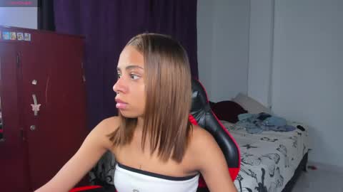 yumi_hanna online show from 9, 5, 2026