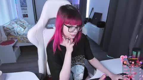 Yumi 3 online show from 8, 6, 2026