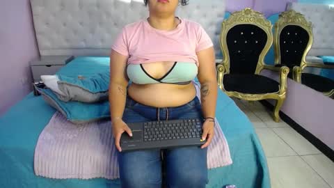 YumiViolet online show from 10, 2, 2026