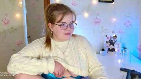 Snapshot of yumm_lolly chatting on 10, 11, 2025 Polly online show from 10, 11, 2025