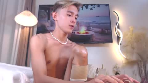 Snapshot of yummyjustine07 chatting on 24, 2, 2025 Justine online show from 24, 2, 2025