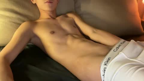 Snapshot of yummyjustine07 chatting on 18, 6, 2026 Justine online show from 18, 6, 2026