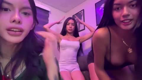 Snapshot of yummyrenalyn chatting on 14, 2, 2025 Goddes Renalyn online show from 14, 2, 2025