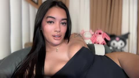 Snapshot of yummyrenalyn chatting on 14, 12, 2025 Goddes Renalyn online show from 14, 12, 2025