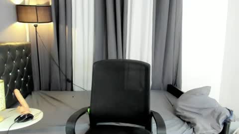 Snapshot of yummytskath chatting on 22, 6, 2026 baby kahth online show from 22, 6, 2026