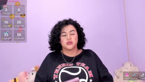 Snapshot of yunahott_ chatting on 5, 2, 2025 yunahott_ online show from 5, 2, 2025