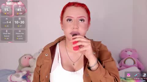 Snapshot of yunahott_ chatting on 22, 10, 2025 yunahott_ online show from 22, 10, 2025