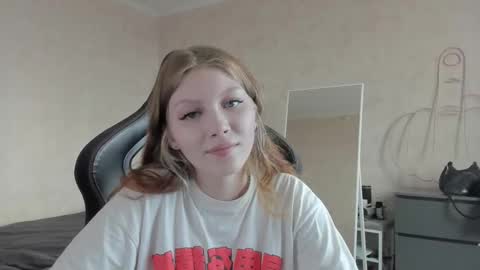 Snapshot of yunarosee chatting on 13, 9, 2025 yunarosee online show from 13, 9, 2025