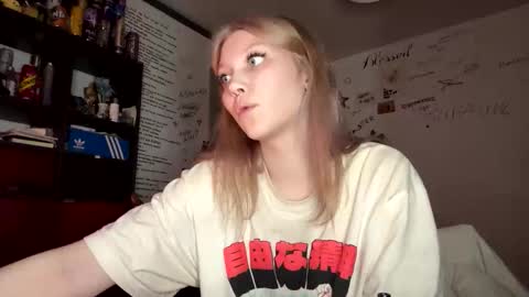 yunarosee online show from 18, 1, 2026