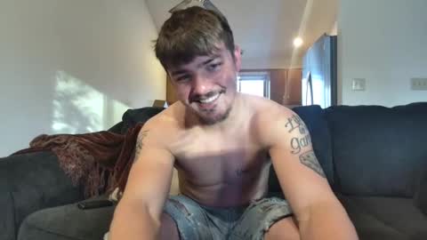 Snapshot of yungbul1 chatting on 16, 12, 2025 yungbul1 online show from 16, 12, 2025