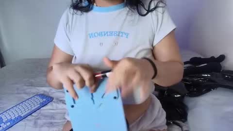 Snapshot of yungelitamor_ chatting on 9, 3, 2025 ELITA online show from 9, 3, 2025