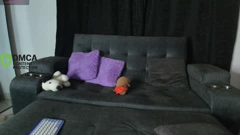 Snapshot of yungelitamor_ chatting on 28, 4, 2026 ELITA online show from 28, 4, 2026