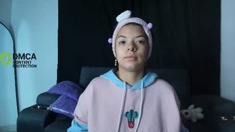 Snapshot of yungelitamor_ chatting on 9, 6, 2026 ELITA online show from 9, 6, 2026