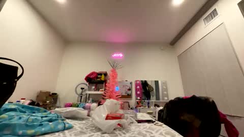 BbyTSSLut online show from 10, 11, 2025