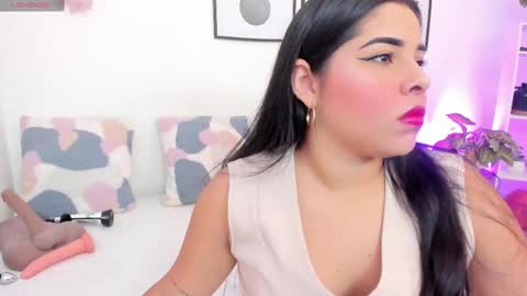 Yunna online show from 29, 9, 2025