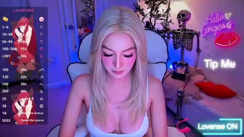 Snapshot of yurasiand0ll chatting on 29, 9, 2025 Sasa online show from 29, 9, 2025