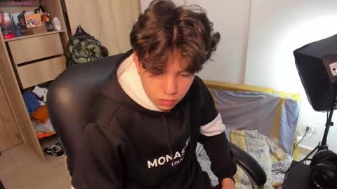 yurii_moody online show from 8, 10, 2025