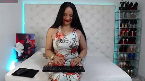 Snapshot of yury_m2_ chatting on 15, 10, 2025 2 online show from 15, 10, 2025