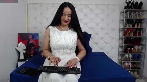 Snapshot of yury_m2_ chatting on 11, 11, 2025 2 online show from 11, 11, 2025