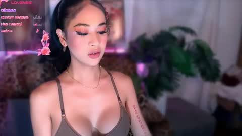 Snapshot of yvannasilva18 chatting on 26, 6, 2026 jai online show from 26, 6, 2026