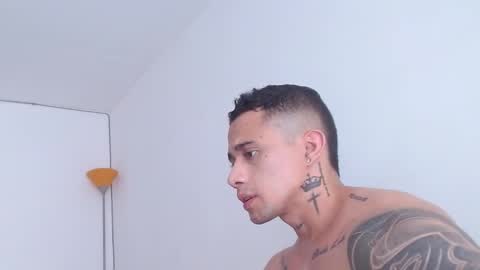 Snapshot of zac_colleng07 chatting on 15, 2, 2025 Zac Colleng online show from 15, 2, 2025