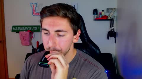 Snapshot of zach_rhyder chatting on 13, 12, 2024 Zach Rhyder online show from 13, 12, 2024