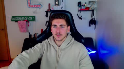 Snapshot of zach_rhyder chatting on 16, 1, 2025 Zach Rhyder online show from 16, 1, 2025