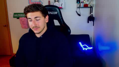 Snapshot of zach_rhyder chatting on 5, 2, 2025 Zach Rhyder online show from 5, 2, 2025