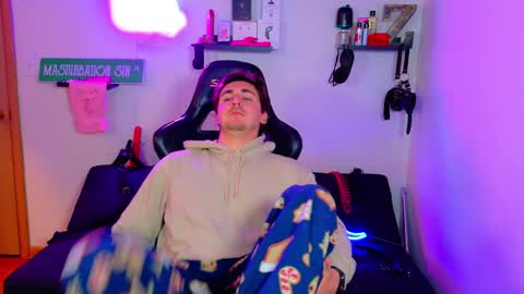 Snapshot of zach_rhyder chatting on 11, 3, 2025 Zach Rhyder online show from 11, 3, 2025