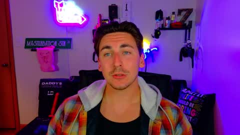 Snapshot of zach_rhyder chatting on 28, 9, 2025 Zach Rhyder online show from 28, 9, 2025