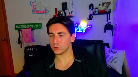 Snapshot of zach_rhyder chatting on 26, 11, 2025 Zach Rhyder online show from 26, 11, 2025