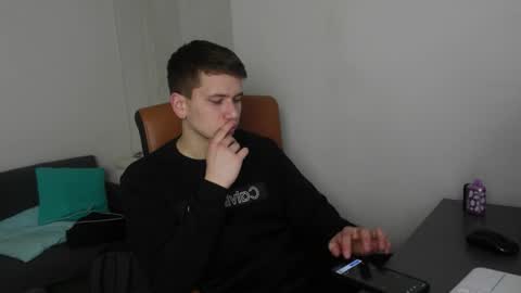 ZACK GILLIAN online show from 3, 5, 2026